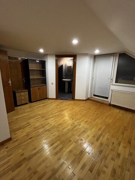 Eroilor, birouri,